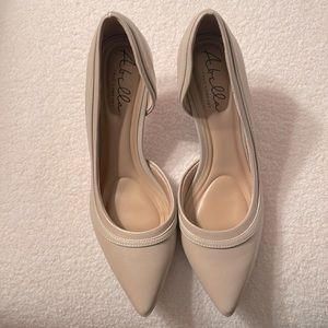 Abella Satine taupe neutral kitten heel pump